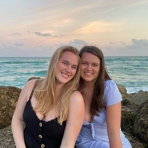 Meet your Posher, Hallie